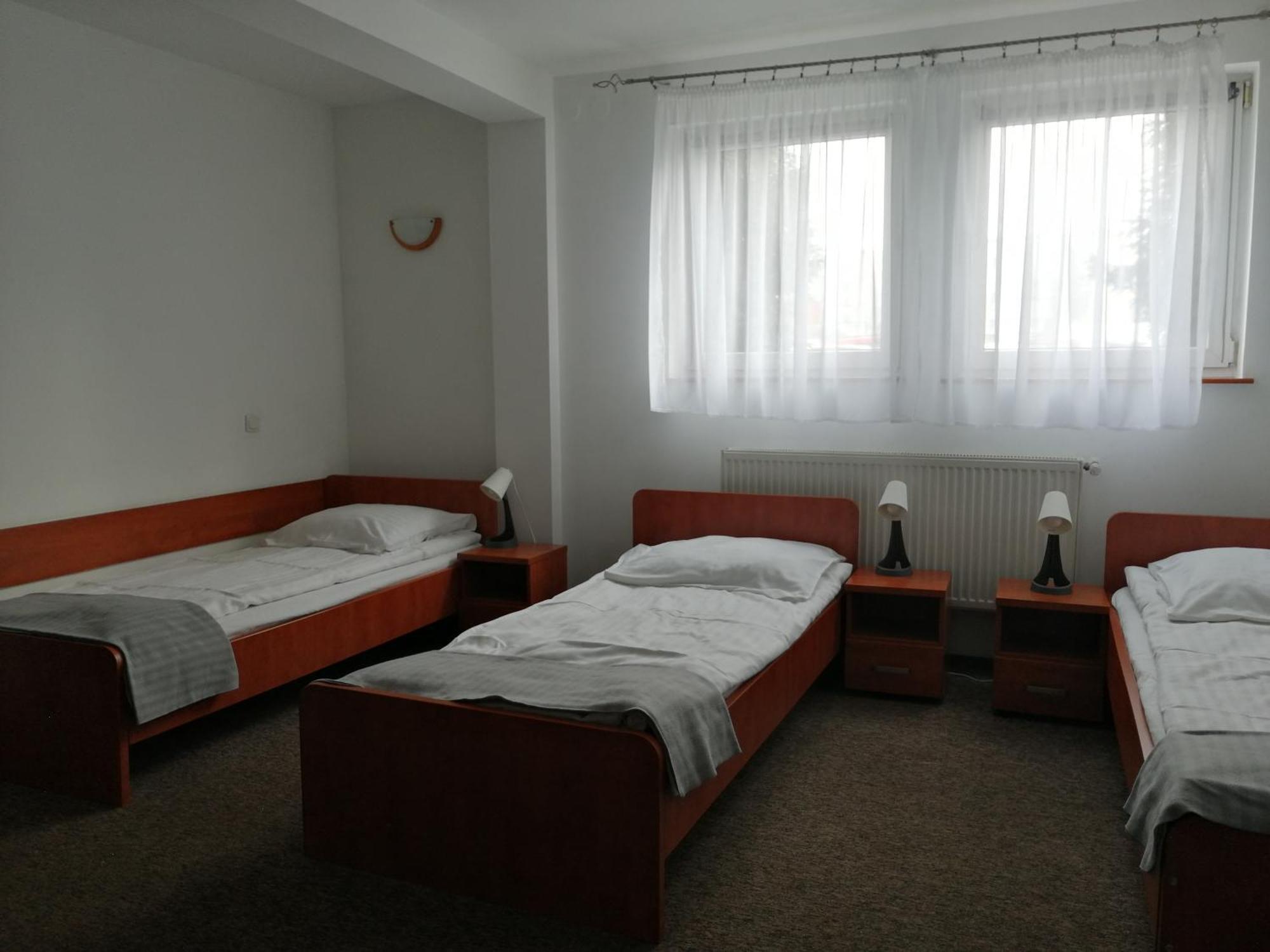 Hotel Dabrowiak Dąbrowa Górnicza المظهر الخارجي الصورة